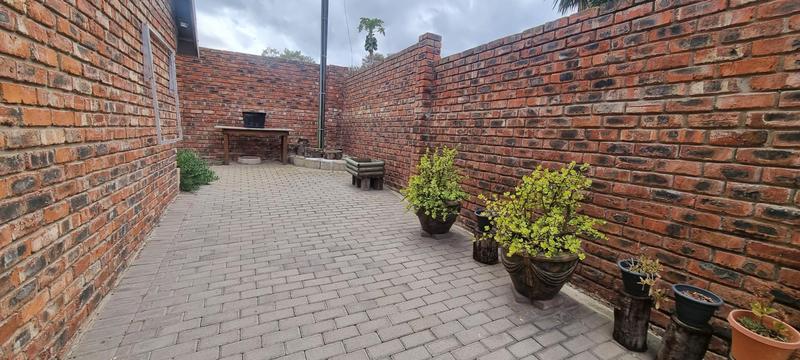 5 Bedroom Property for Sale in Tergniet Western Cape
